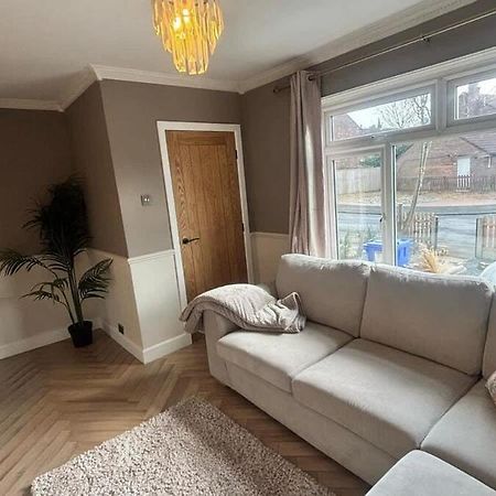 Stylish 2Bed - Manchester - Free Parking Hyde Buitenkant foto
